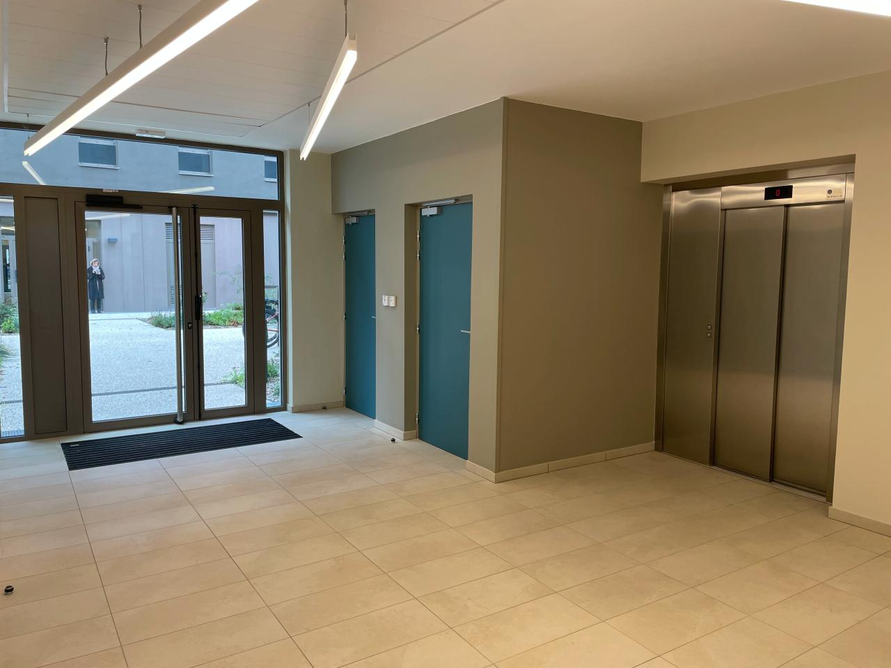Bureau Décines-Charpieu 1460m² Vente bureau Décines-Charpieu Rhône OVBUR2110473 3